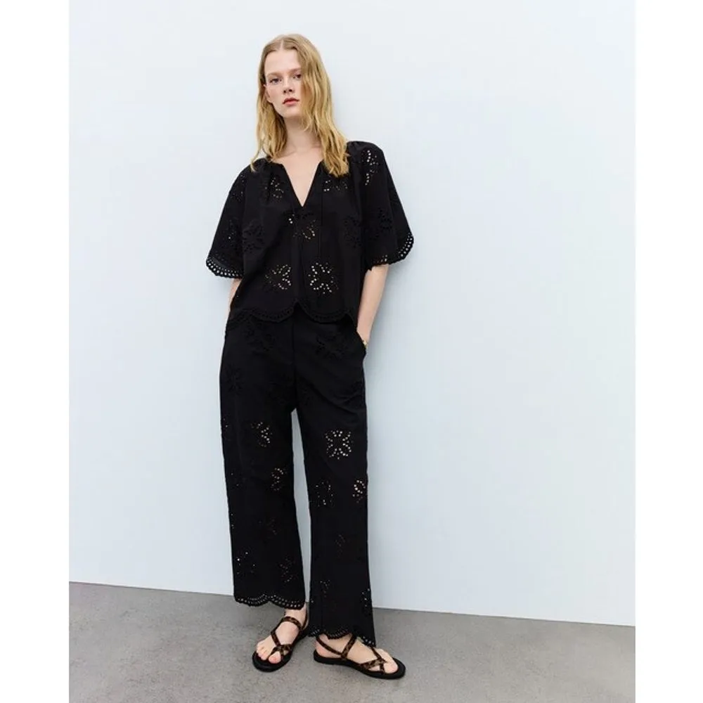 Pantalón de mujer ancho troquelado - Tintoretto - FashionsVida