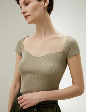 Top Cœur Tricot Soie XS - Doux, Confortable & Élégant