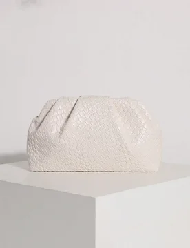 SCULPTEDSTYLE BAGS 1 pieza Bolso de Nube Blanco Tejido con Relieve PU unicolor Bolso de Mano de Moda para Mujer Diseño Plisado Bolso Arrugado Bolso d - Shein - FashionsVida