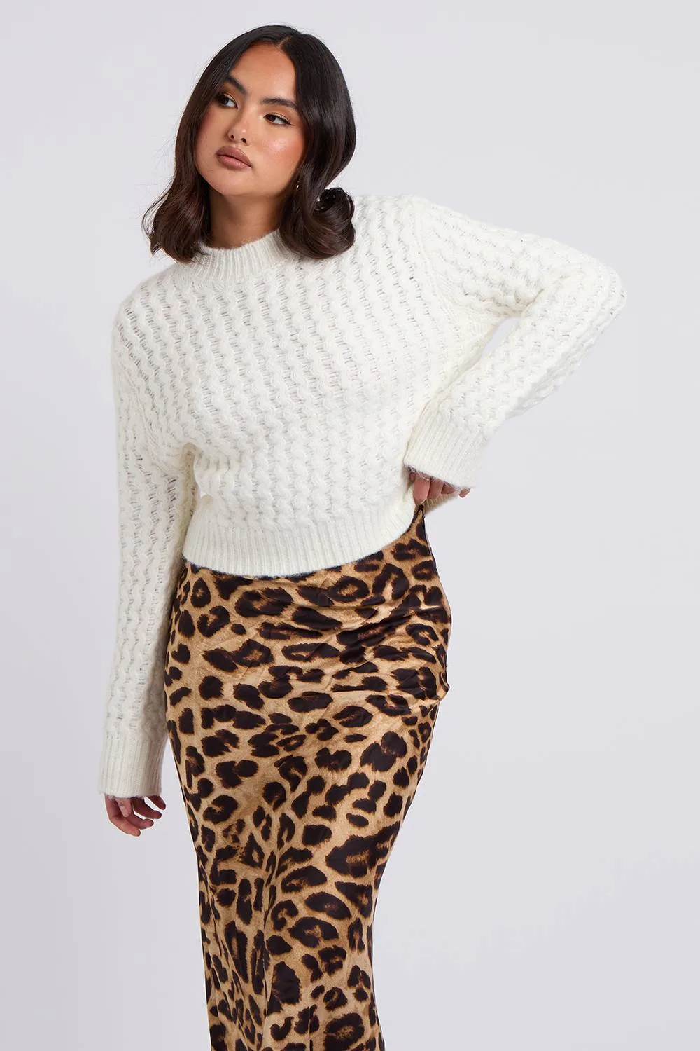 Women's Wool Blend Zig Zag Cable Jumper in White Size: Medium - White - Size: M - Urban Bliss - FashionsVida