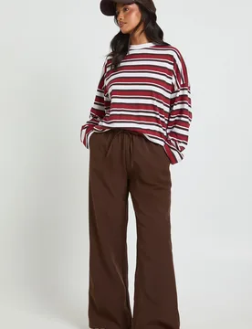Womens Petite Woven Elasticated Waist Straight Leg Trousers - Chocolate - Size 6 Uk - Boohoo - FashionsVida