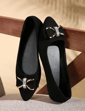 Zapatos Mary Jane de punta para mujer, decoración de mariposa con strass, zapatos de ballet casuales de bajo empeine - Shein - FashionsVida