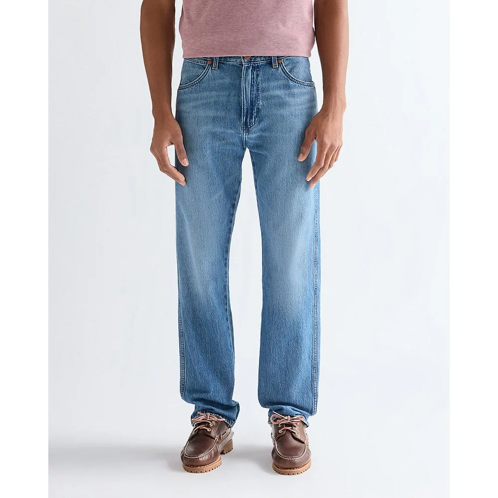 Vaquero de Hombre Frontier de corte relaxed straight en azul - Wrangler - FashionsVida