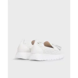 Mocasines de mujer de piel con borlas