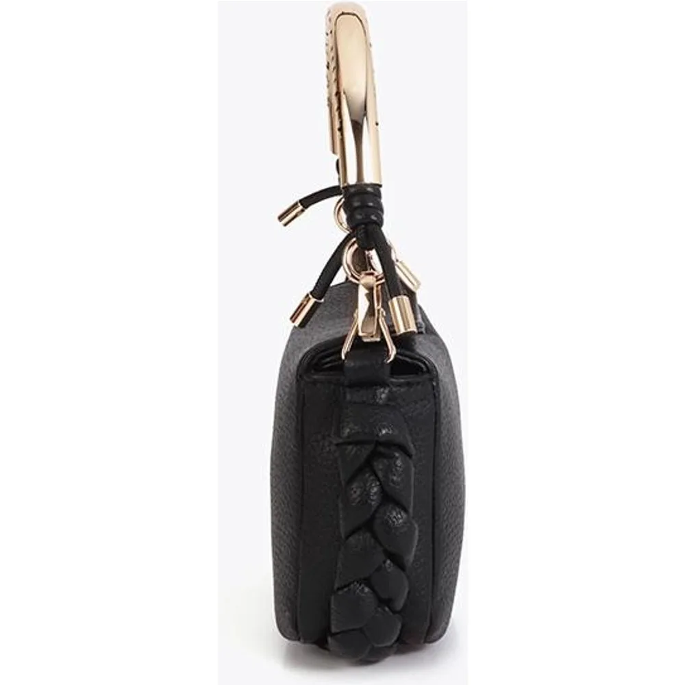 Bandolera de mujer mini con asa metálica troquelada y correa ajustable - Lola Casademunt - FashionsVida