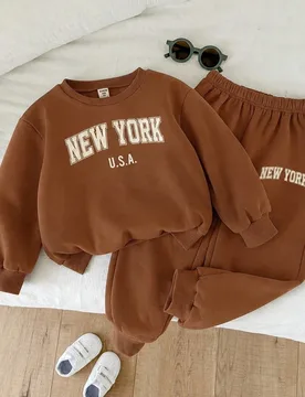 Conjunto de 2 piezas para niño pequeño, sudadera de punto con patrón de letras, manga larga y forro térmico, estilo casual deportivo versátil, co - Shein - FashionsVida