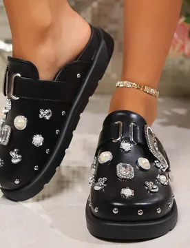 Zapatos Oxford con cuña y suela gruesa, de moda y cómodos, de color negro con remaches, zapatos tipo mule para el Día de San Valentín - Shein - FashionsVida