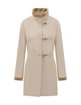 Stylish Jacket with Elegant Cuts
