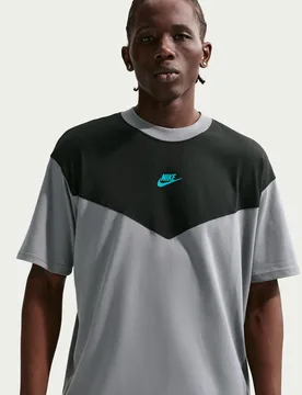 Tech Sportswear Mens Grey Black T-Shirt - Nike - FashionsVida