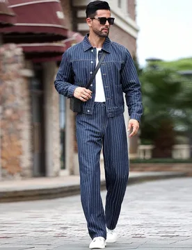 Conjunto de ropa casual de hombre con chaqueta a rayas y jeans, para salir, ir al trabajo o pasear, otoño - Shein - FashionsVida