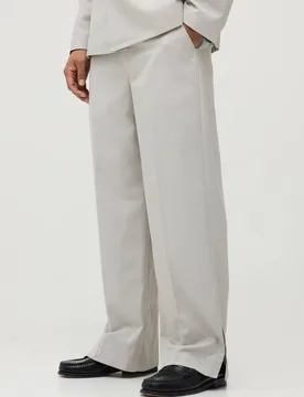 Men's Relaxed Fit Suit Trousers Stone Size 30 Stone 30 - boohooMAN - FashionsVida