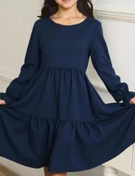Vestido casual corto de manga larga con cuello redondo y plisado de unicolor para niña preadolescente - Shein - FashionsVida