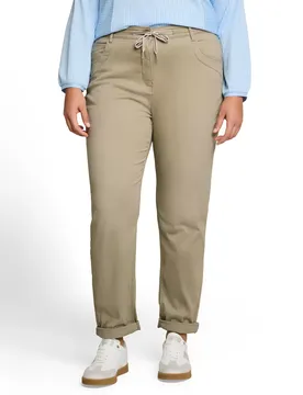 Cropped slim leg pants female