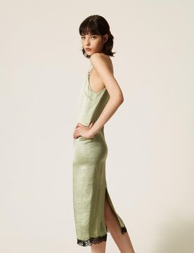 Robe midi en satin froissé et dentelle