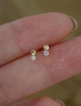 Par de aretes con forma de pendientes de plata de ley 925 con circonita cortada de forma minimalista y precisa para mujeres, para uso diario y como re