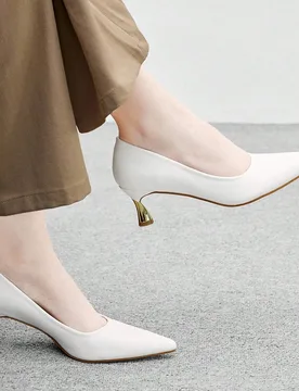 Zapatos de tacón bajo de diseño simple con punta puntiaguda y suela en recubierto blanco de PU, para mujer, aptos para eventos, trayecto al trabajo - Shein - FashionsVida