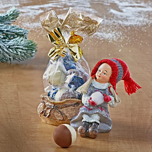 Winterkind "Lisa" mit Konfekt - 3Pagen - FashionsVida