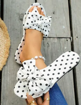 Primavera/Verano Nuevas Chanclas de Punta Redonda para Mujer en Negro/Blanco/Lunares/Estampado de Leopardo, Correa Decorada con Encaje Suave, Combinan - Shein - FashionsVida