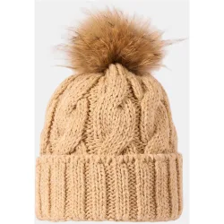 Gorro de punto con ochos y y pompón natural desmontable