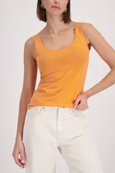 Top female