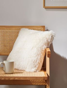 Cuscino in eco-pelliccia - bianco