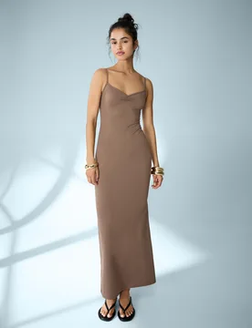 Robe Midi À Bretelles Froncée S Taupe - Bershka - FashionsVida