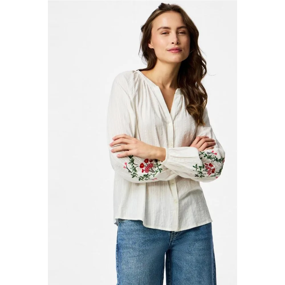 Blusa manga larga y bordada de mujer - Pieces - FashionsVida