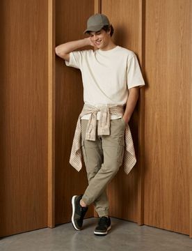 Pantaloni cargo jogger relaxed in cotone - verde pallido