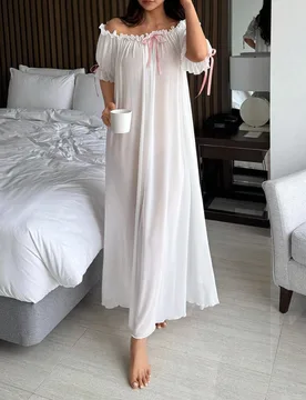 Camisón largo y sexy para mujer con hombros descubiertos, volantes y tela de malla transparente - Shein - FashionsVida
