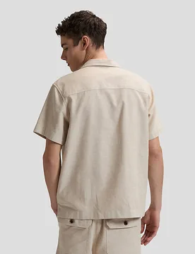 Relaxed Utility Camp Shirt Wheat Größe L male - Lee - FashionsVida