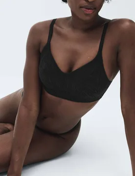 Body Lace Non Wired Total Support Bra (B-H) Black female - Body by M&S - FashionsVida