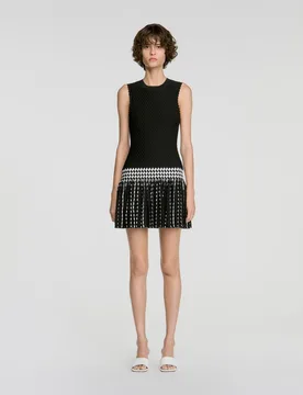 Vestido corto de punto acolchado a cuadros - sandro - FashionsVida