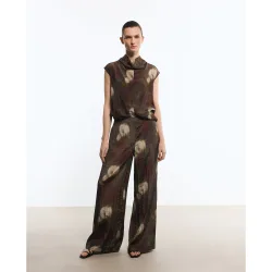 Pantalón amplio de mujer con flor