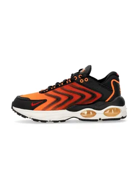 Scarpa Bassa Uomo Air Max Tw Se Black/gym Red/total Orange/summit White - Nike - FashionsVida