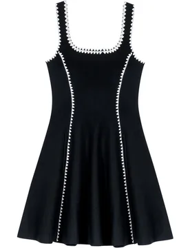 Vestido corto de punto con motivos gráficos - Maje - FashionsVida