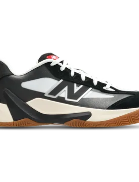 Hesi Low Men's Sneakers - Black - Size 10.5 - Leather - Black - Size: 10.5 - New Balance - FashionsVida