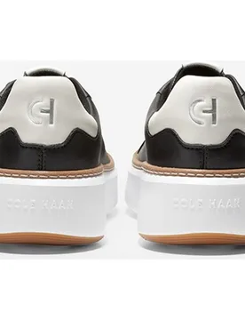 Zapatillas deportivas de mujer confeccionadas en cuero ligero y flexible - Cole Haan - FashionsVida