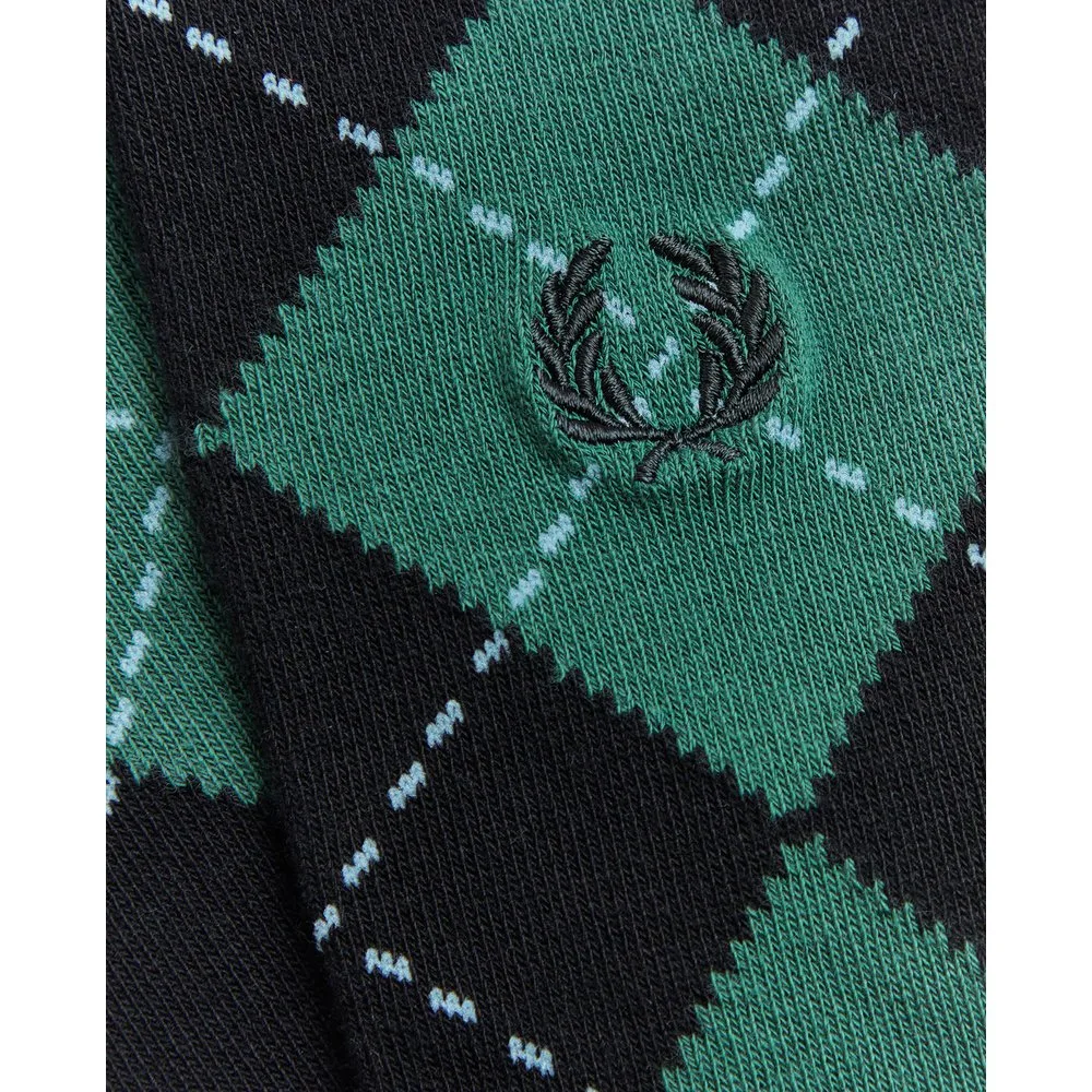Calcetines altos de hombre con diseño de rombos - Fred Perry - FashionsVida