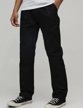 Men's Straight Fit Pleat Front Chino Trouser Black Size 30 Black 30 - boohooMAN - FashionsVida