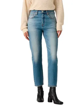 Jean 501™ Crop Lightweight Roaming On Two 26