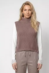 Pullunder female
