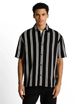 Loose heavy structured striped male