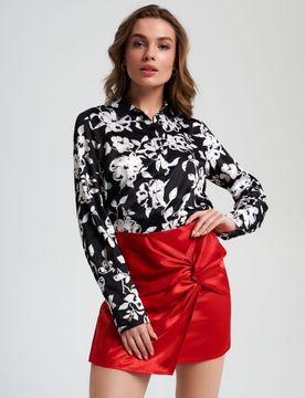 Minigonna con allacciatura - rosso