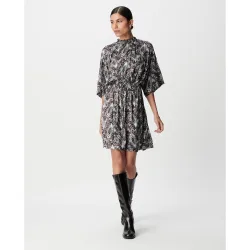 Vestido corto con estampado paisley