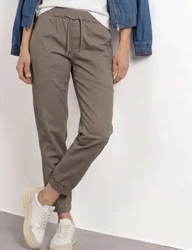 Slim Leg Hose in leichter Qualität female Braun