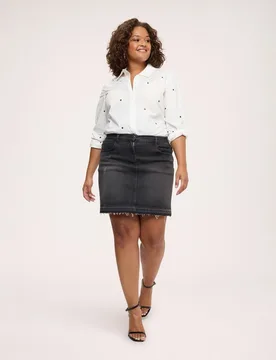 Minifalda de mujer de denim con detalles deshilachados cierre con botón y cremallera en la parte delantera elástico detrás - Fiorella Rubino - FashionsVida