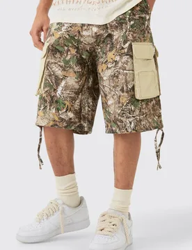 Herren Kontrast-Panel Wald-Camo Jorts Khaki Größe Small - boohooMAN - FashionsVida