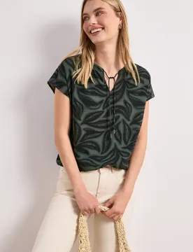 Blusenshirt mit Split Neck und Smokdetail female Grün