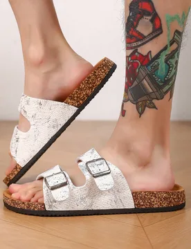 Sandalias de corcho ligeras, versátiles y cómodas para exteriores para hombres, parte superior de PU con hebilla ajustable, adecuadas para salidas d - Shein - FashionsVida
