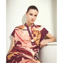Blusa de mujer estampado tropical